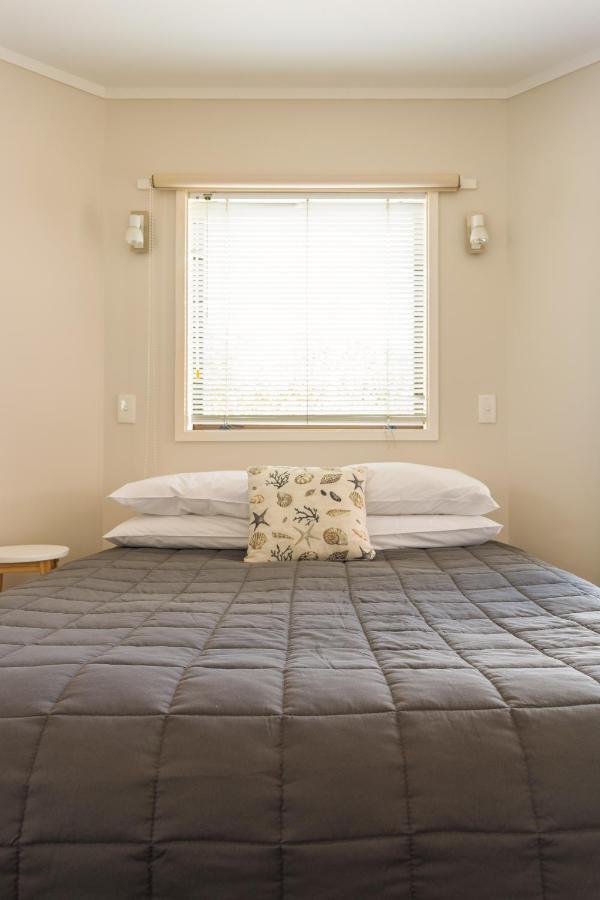 Snells Beach Motel Extérieur photo